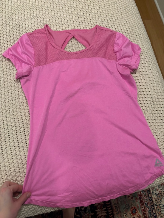 Reebok Tops - Rebook Pink Athletic Scoop Neck Tee with Mesh